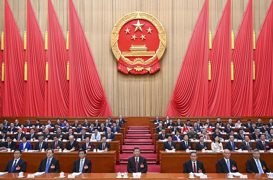 十四届全国人大二次会议在京开幕 习近平王沪宁蔡奇丁薛祥李：仍谥飨ň妥 李强作政府工作报告 赵乐际主持大会 听取关于国务院组织法修订草案的说明等