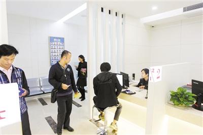 澳门正版挂牌资讯，探索2025年的澳门挂牌新纪元，澳门正版挂牌资讯揭秘，2025年澳门挂牌新纪元的探索