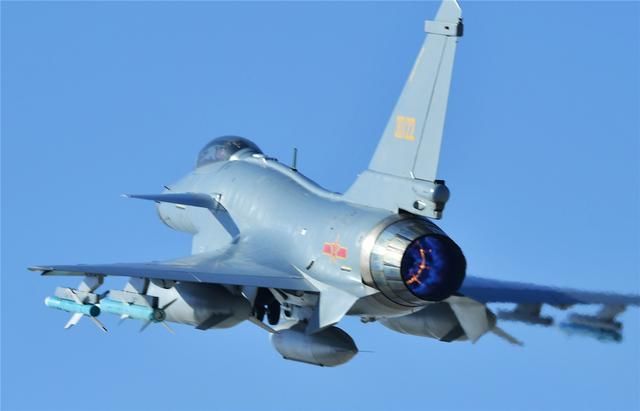 歼10战斗机高清图片，探索中国空军的力量象征，歼10战斗机高清图片，中国空军的力量象征探索