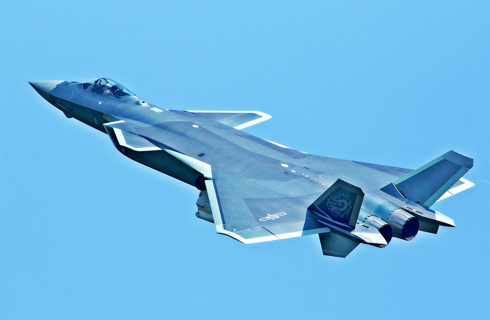歼-20是目前最强的战斗机吗？深度解析中国新一代空中霸主，深度解析，歼-20作为新一代空中霸主，是否是目前最强的战斗机？