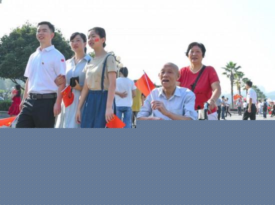直播2022年中国阅兵，盛况空前，展示大国风采，2022年中国阅兵直播，盛况空前，展现大国风采