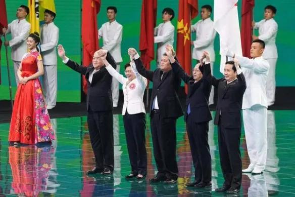 澳门今晚开，探索未来的机遇与挑战，澳门未来机遇与挑战的探索之夜