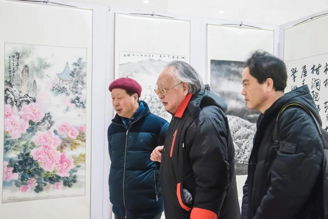 走进13577.com精彩世界
